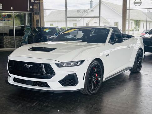 Used 2024 Ford Mustang GT Premium RWD image 17