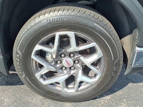 Used 2022 GMC Sierra 1500 SLT w/ SLT Premium Plus Package AWD/4WD image 25