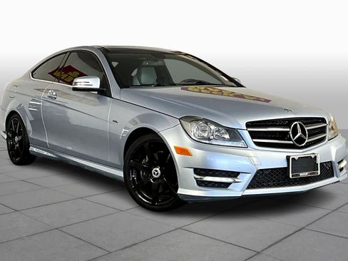 Used 2015 Mercedes-Benz C 350 4MATIC Coupe image 2