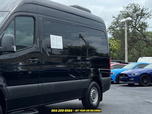 Used 2019 Mercedes-Benz Sprinter 2500 image 3
