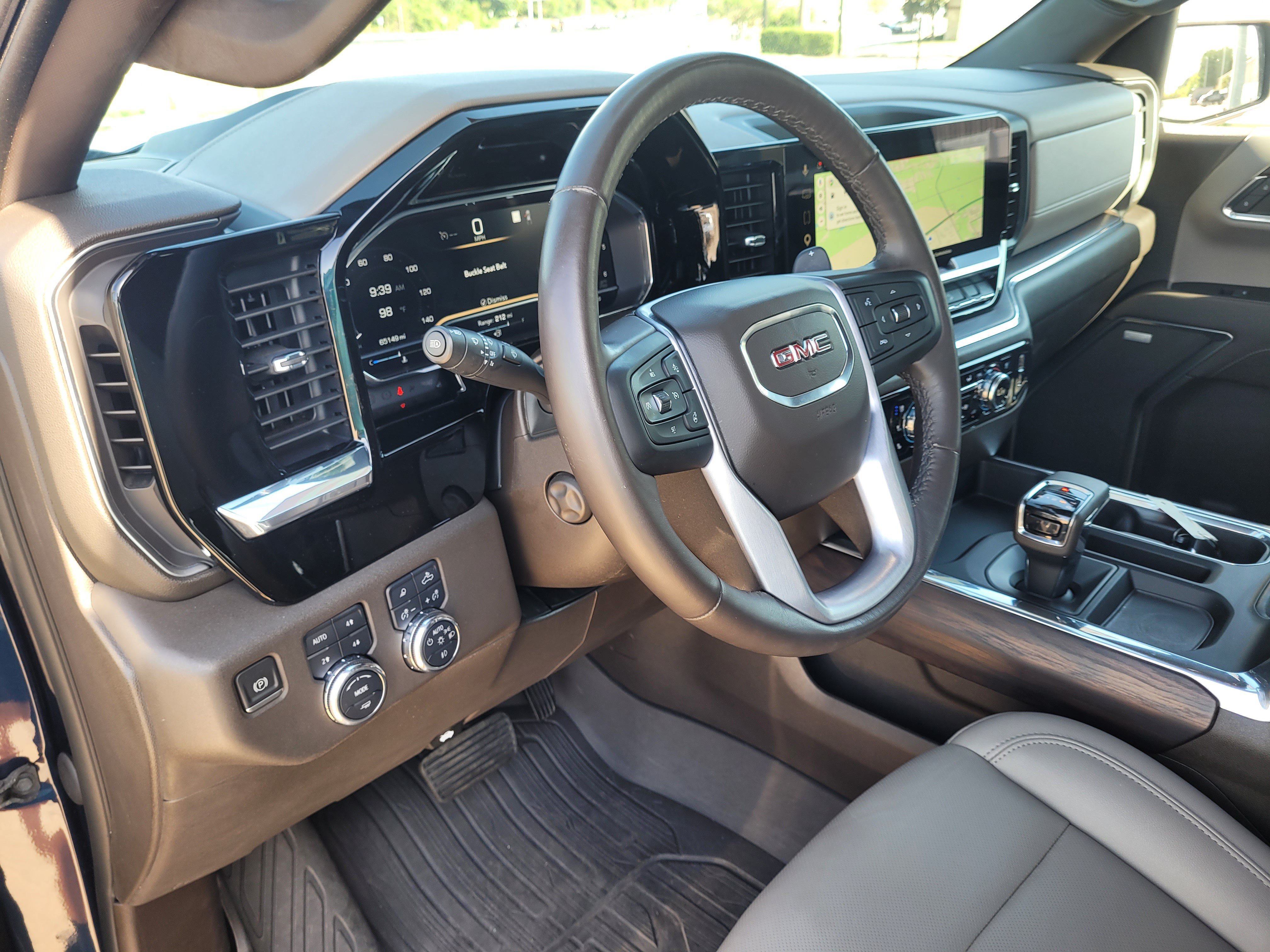 Used 2023 GMC Sierra 1500 SLT w/ SLT Premium Package AWD/4WD image 24