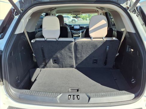 Used 2023 Ford Explorer XLT w/ Equipment Group 202A image 31