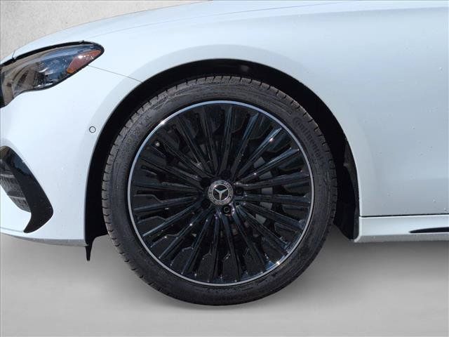 Used 2026 Mercedes-Benz E 350 4MATIC Sedan image 10