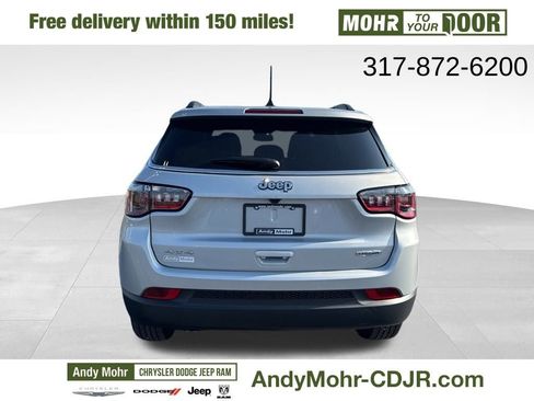 New 2025 Jeep Compass Latitude w/ Sun & Sound Group image 7