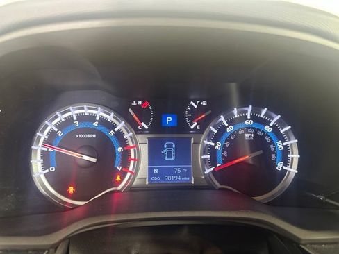 Used 2015 Toyota 4Runner Limited AWD/4WD image 28