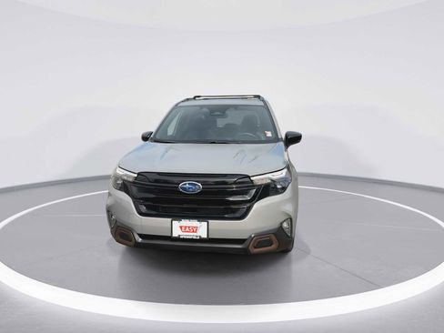 Used 2025 Subaru Forester Sport AWD/4WD image 3