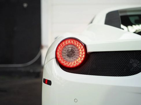 Used 2011 Ferrari 458 Italia Coupe RWD image 31