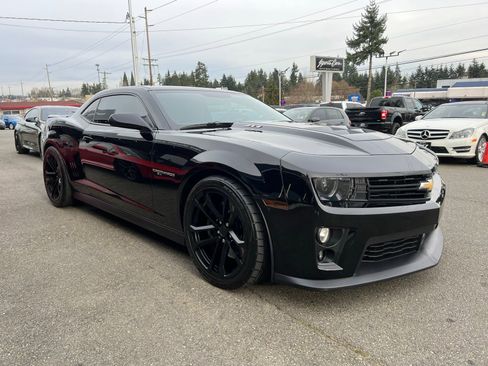 Used 2013 Chevrolet Camaro ZL1 RWD image 8