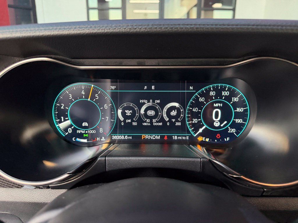 Used 2021 Ford Mustang Shelby GT500 w/ Technology Package RWD image 21
