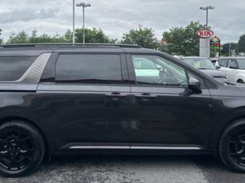 Certified 2025 Kia Carnival SX Prestige image 4