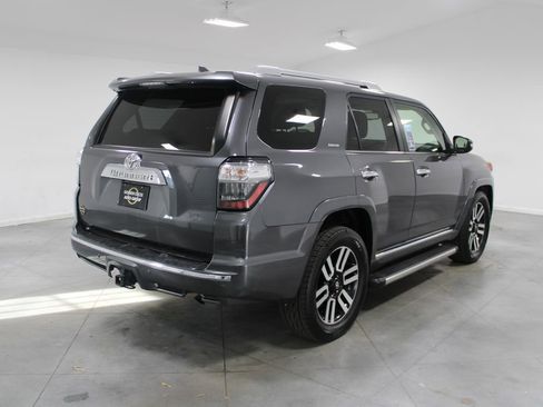 Used 2022 Toyota 4Runner Limited image 9