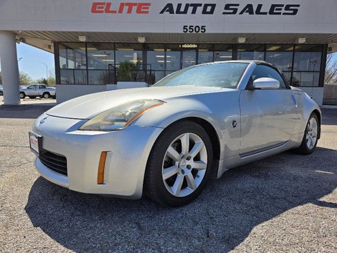 Used 2005 Nissan 350Z Touring image 1