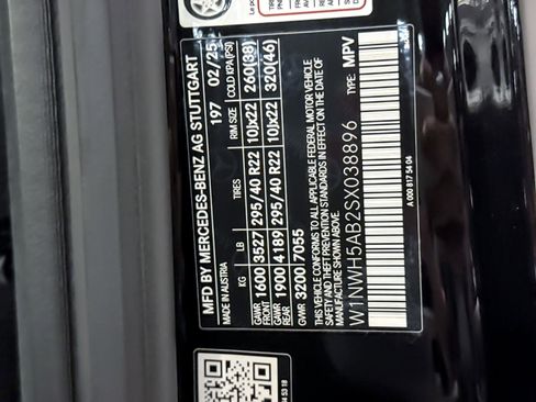 Used 2025 Mercedes-Benz G 63 AMG 4MATIC image 27