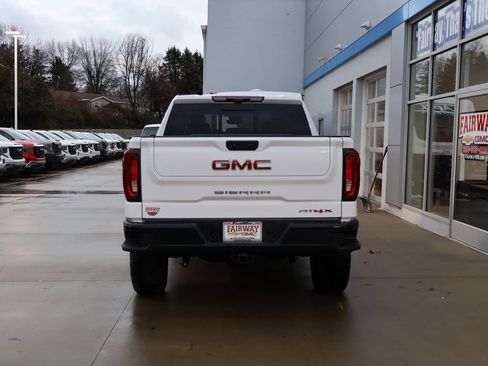 New 2026 GMC Sierra 1500 AT4X w/ LPO, Black Badging Package image 8