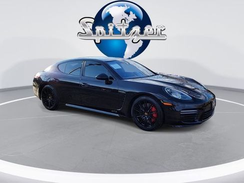 Used 2016 Porsche Panamera GTS image 9