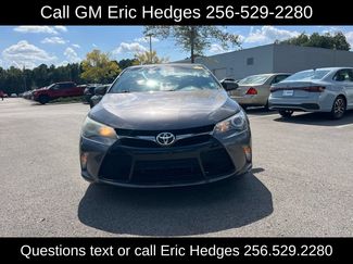 Used 2017 Toyota Camry SE FWD video 2