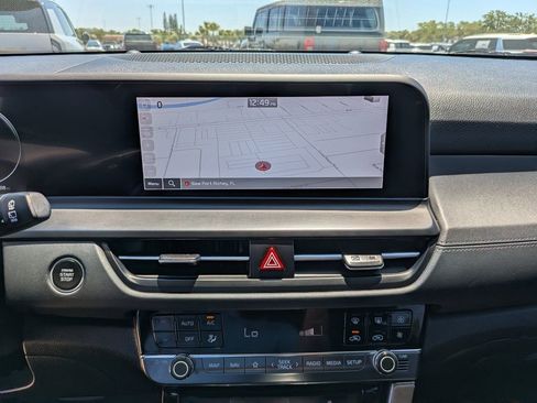 Certified 2025 Kia Seltos EX FWD image 22