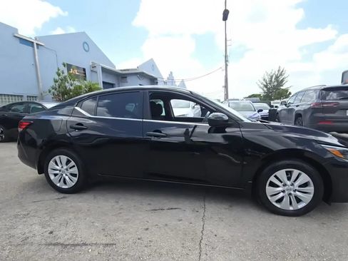 Used 2024 Nissan Sentra S FWD image 4