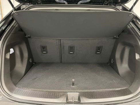 Used 2023 Chevrolet Bolt EUV LT image 23