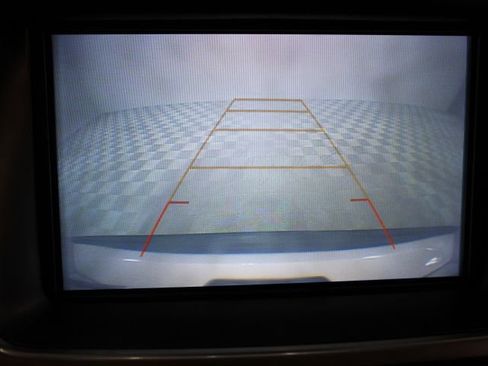 Used 2018 Chevrolet Tahoe LT w/ LT Signature Package image 5