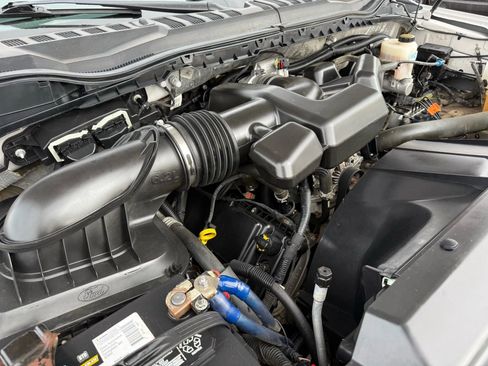 Used 2019 Ford F250 XL w/ Power Equipment Group image 38