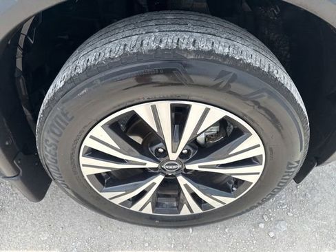 Used 2023 Nissan Rogue SV w/ SV Premium B Package FWD image 27
