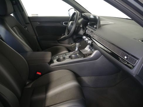 Used 2023 Honda Civic Sport image 6