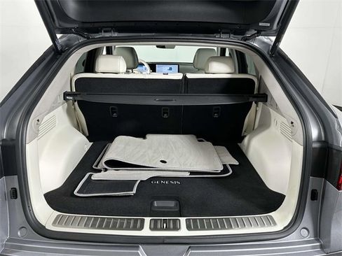 Used 2025 Genesis GV60 AWD image 14