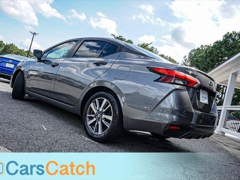 Used 2020 Nissan Versa S FWD image 4