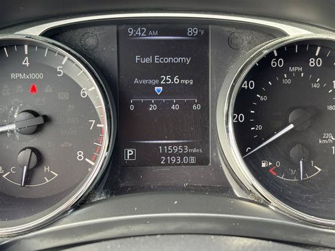 Used 2015 Nissan Rogue SV AWD/4WD image 18