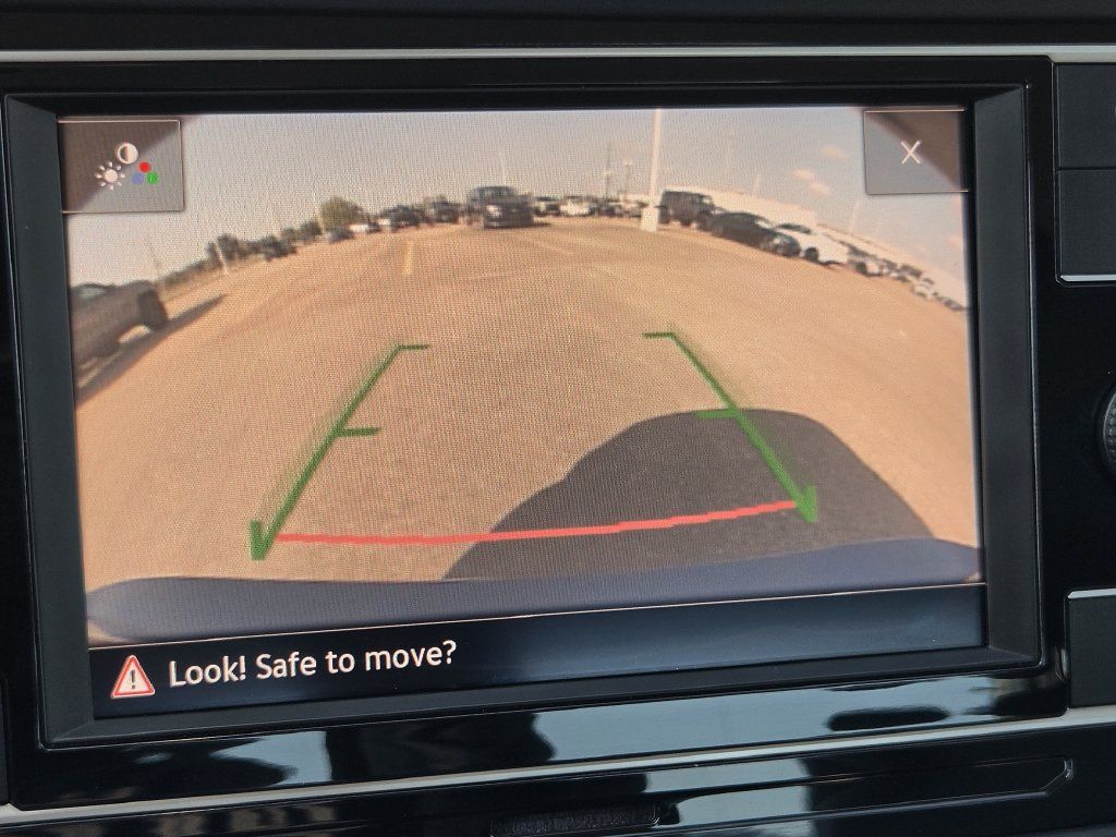 Used 2024 Volkswagen Jetta SE FWD image 18