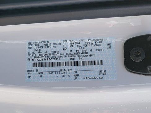 New 2025 Ford F250 XLT w/ 360-Degree Camera Package image 17