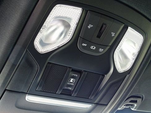 Used 2021 RAM 1500 Big Horn w/ Built-to-serve Edition image 37