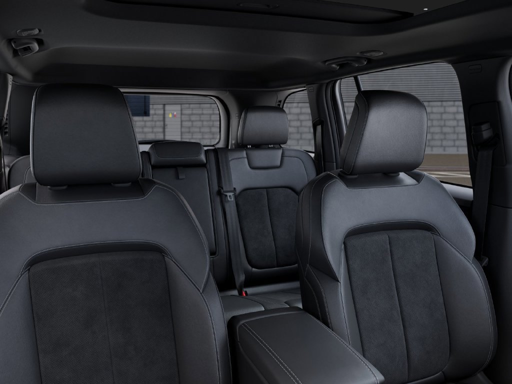 New 2026 Jeep Grand Cherokee Altitude AWD/4WD image 26
