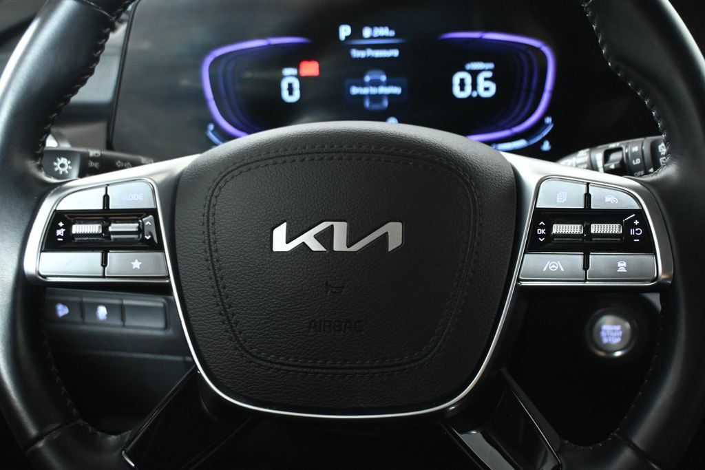 Used 2024 Kia Telluride S AWD/4WD image 19