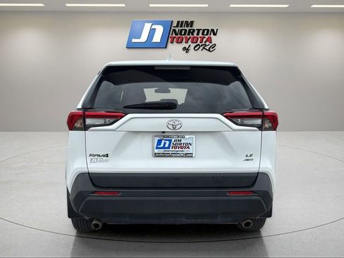 Used 2022 Toyota RAV4 LE AWD/4WD image 6