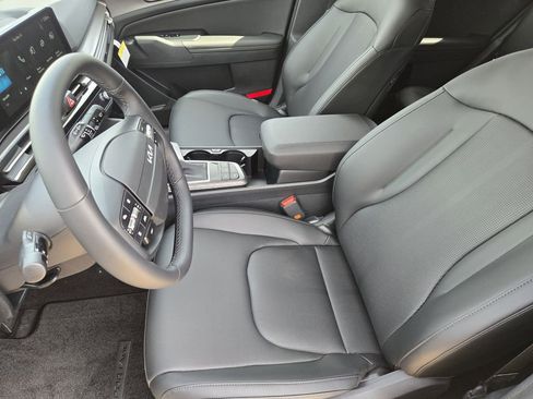 New 2026 Kia Sportage EX FWD image 9