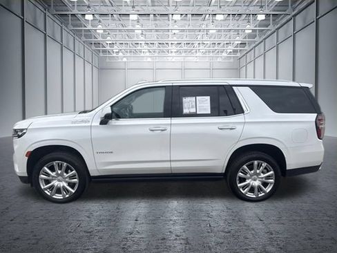 Used 2022 Chevrolet Tahoe High Country AWD/4WD image 2