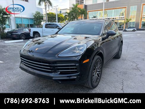 Used 2021 Porsche Cayenne AWD/4WD image 1