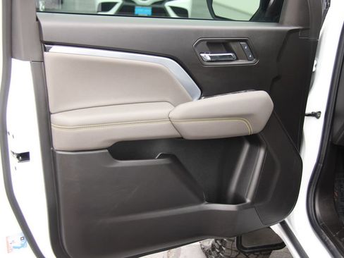 Certified 2024 Chevrolet Colorado ZR2 w/ Safety Package image 14