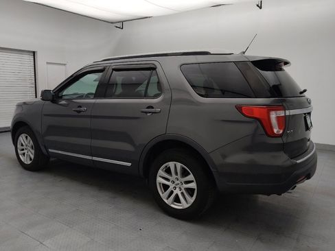 Used 2018 Ford Explorer XLT w/ Equipment Group 202A image 3