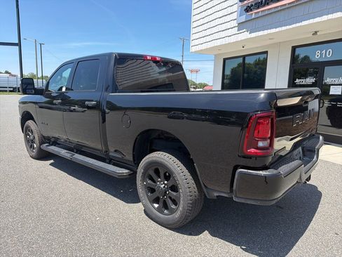 Used 2025 RAM 2500 Big Horn AWD/4WD image 6