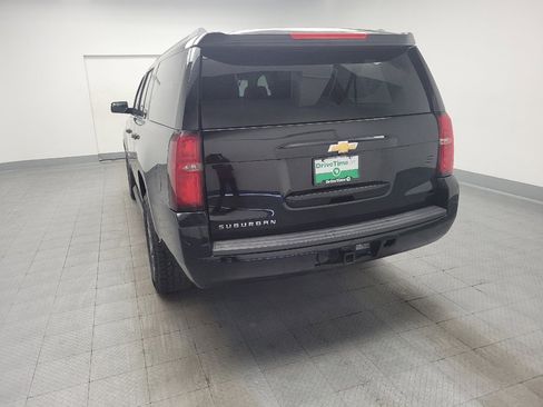 Used 2019 Chevrolet Suburban LT AWD/4WD image 6
