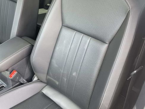 Used 2022 Volkswagen Tiguan SE FWD image 20
