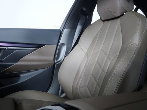 Certified 2026 BMW i5 eDrive40 w/ M Sport Package image 28