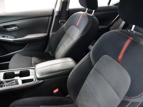 Used 2022 Nissan Sentra SR w/ Trunk Package image 14