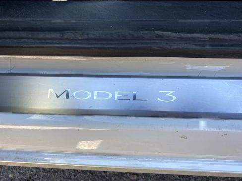 Used 2020 Tesla Model 3 Standard Range Plus image 8