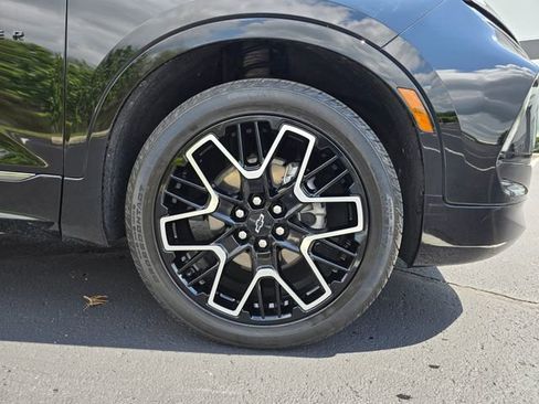 Used 2023 Chevrolet Blazer RS w/ Driver Confidence II Package FWD image 4