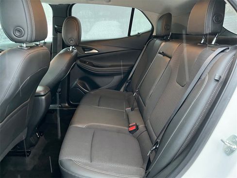 Used 2021 Buick Encore GX Select image 19
