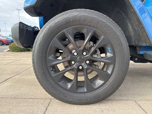 Used 2023 Jeep Wrangler Unlimited Sahara w/ Cold Weather Group image 29